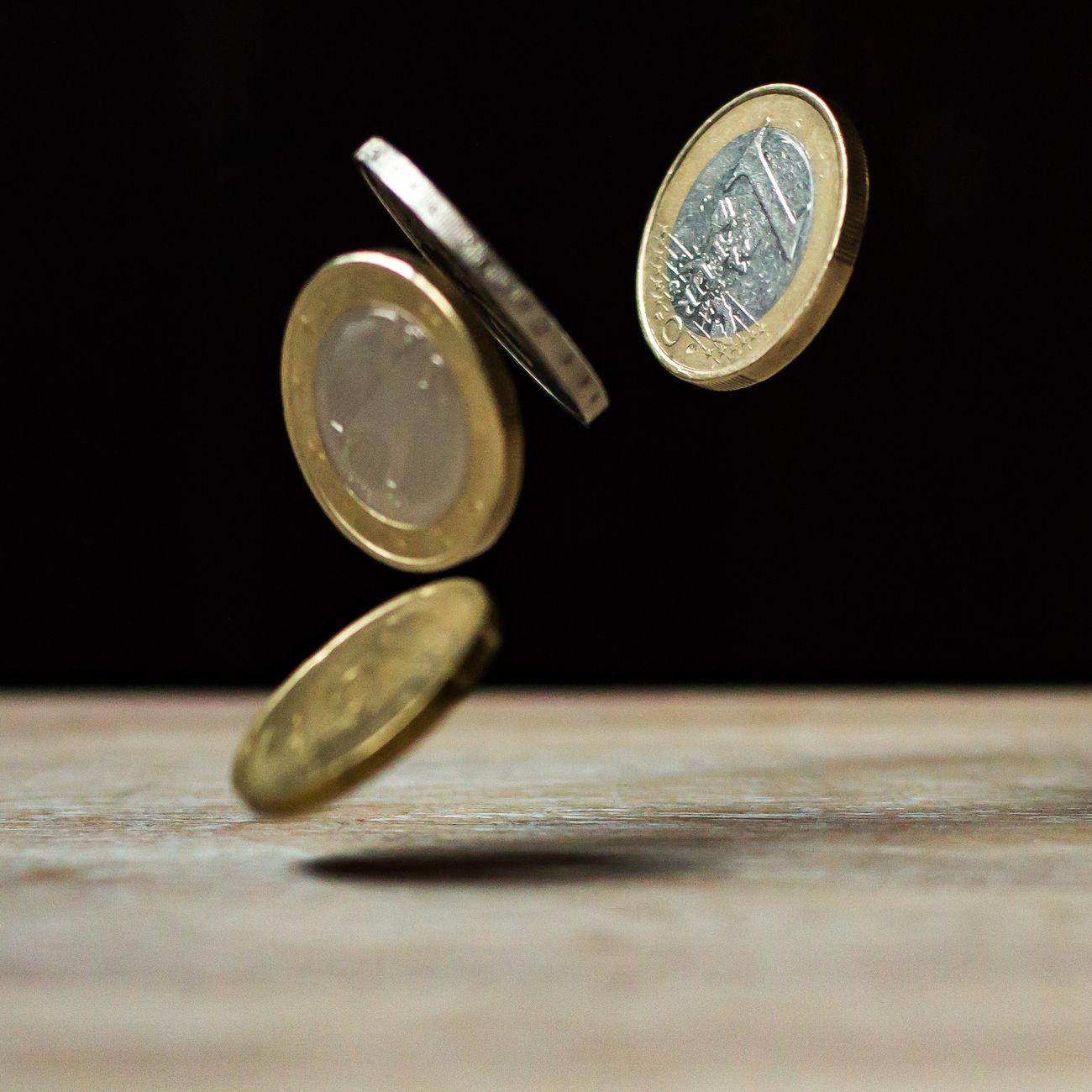 Trading Strategies in Commodity Markets