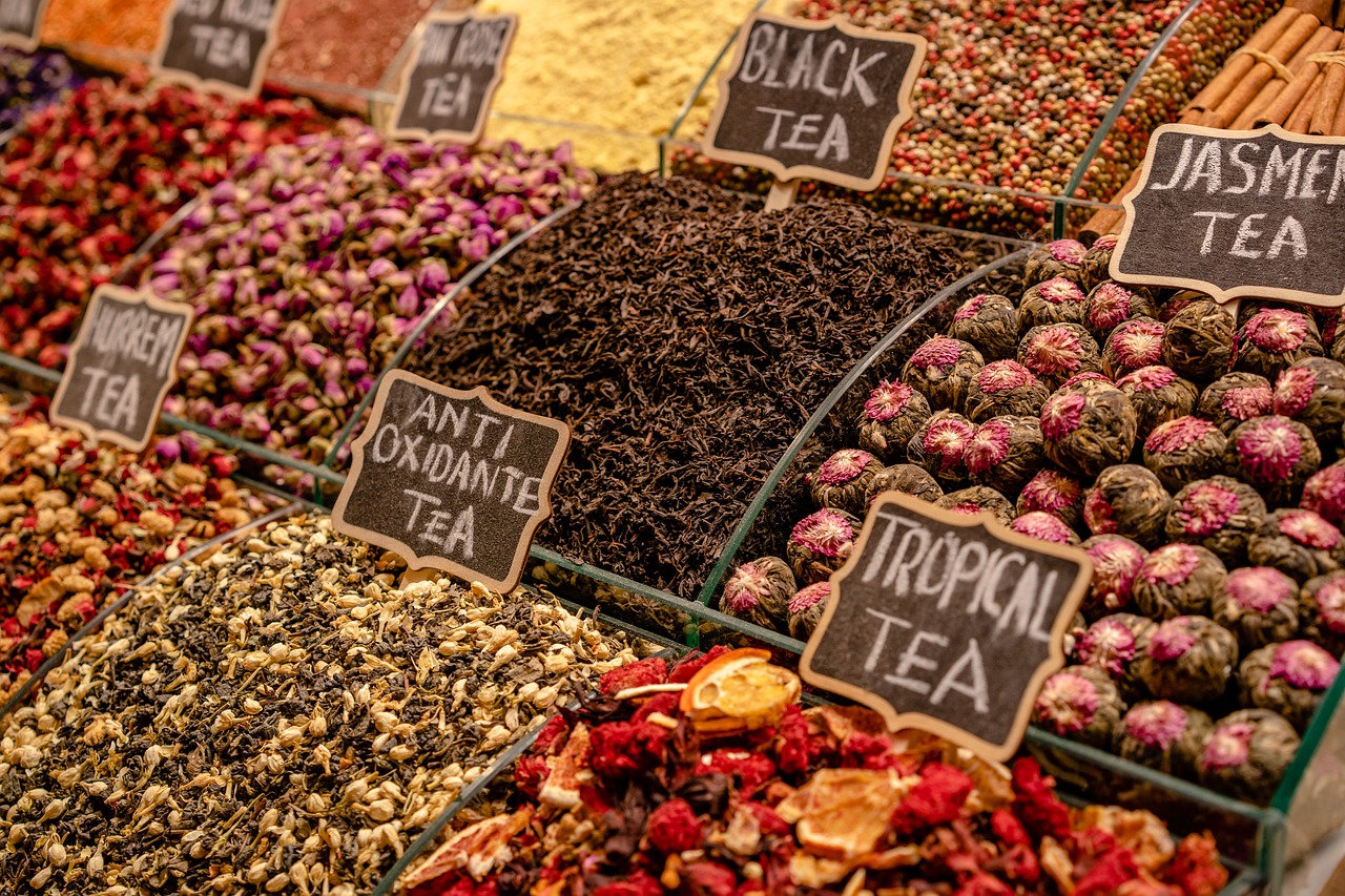 Aromatic Ingredients in Tea Blends
