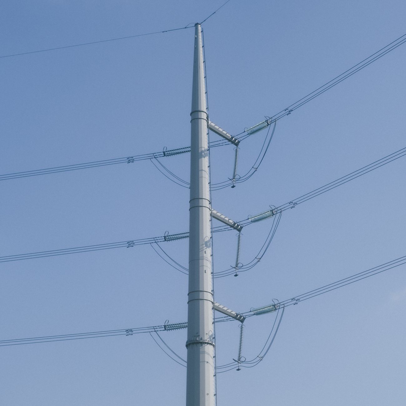 Microgrid Control and Management Systems